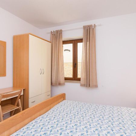 Apartmani Pina Крк Экстерьер фото
