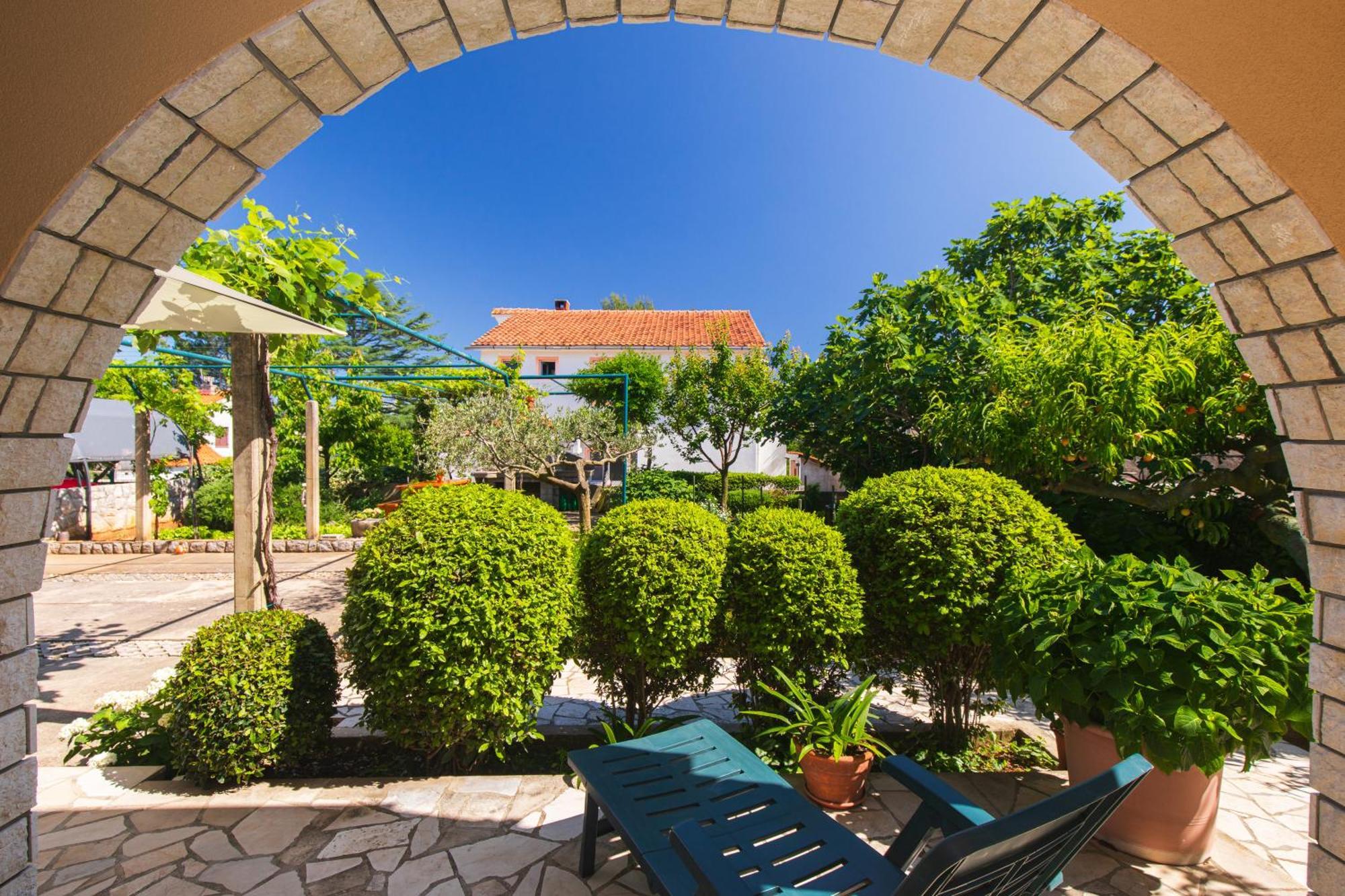 Apartmani Pina Крк Экстерьер фото